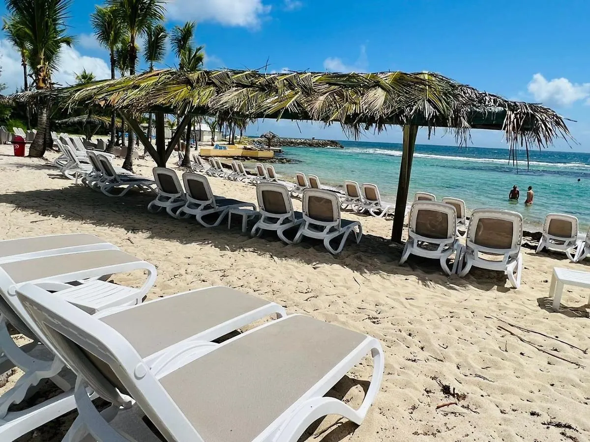 Manganao Studio Superieur Saint-Francois  0*, Saint-Francois (Grande-Terre)
